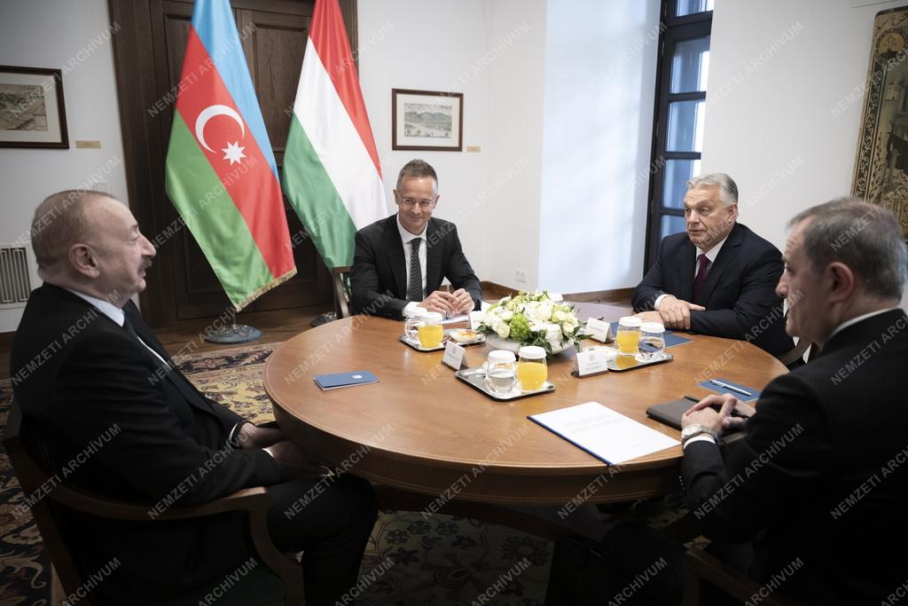 Orbán Viktor fogadta az azeri államfőt