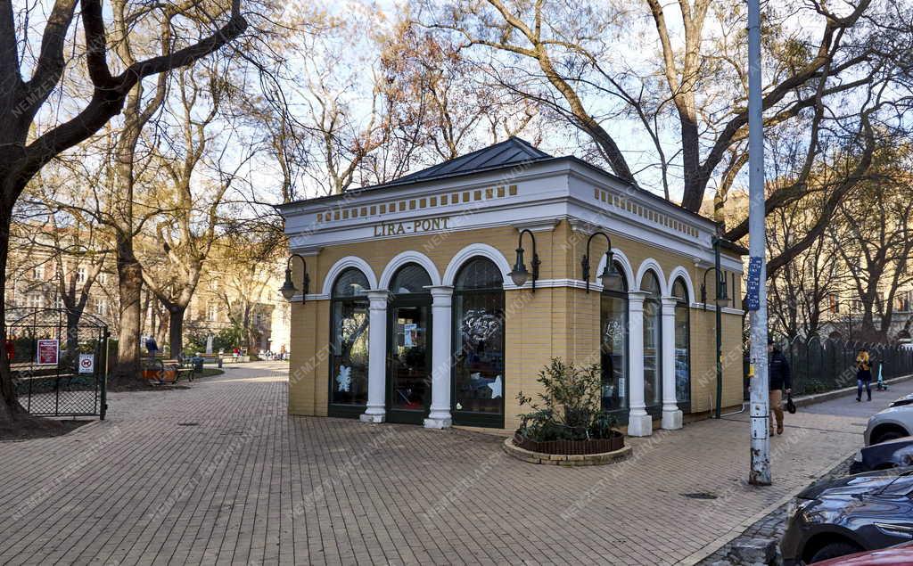 Városkép - Budapest - Hunyadi tér