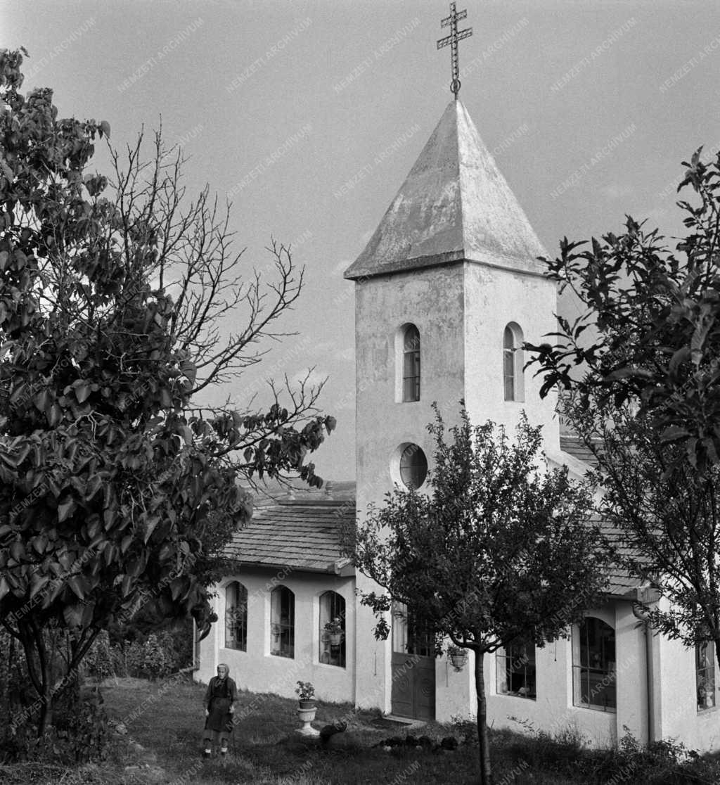 Éedekesség - Egyház - Emmaus-kápolna a Szent György-hegyen