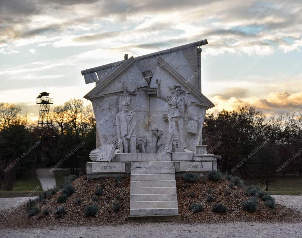 Emlékpark - Fertőrákos - Melocco Miklós: Áttörés