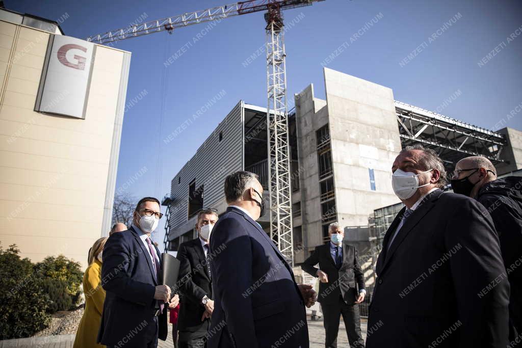 Koronavírus - A gazdaság és a rendezvényszervező szektor újraindításáról egyeztetett Orbán Viktor a Hungexpo üzemeltetőjével