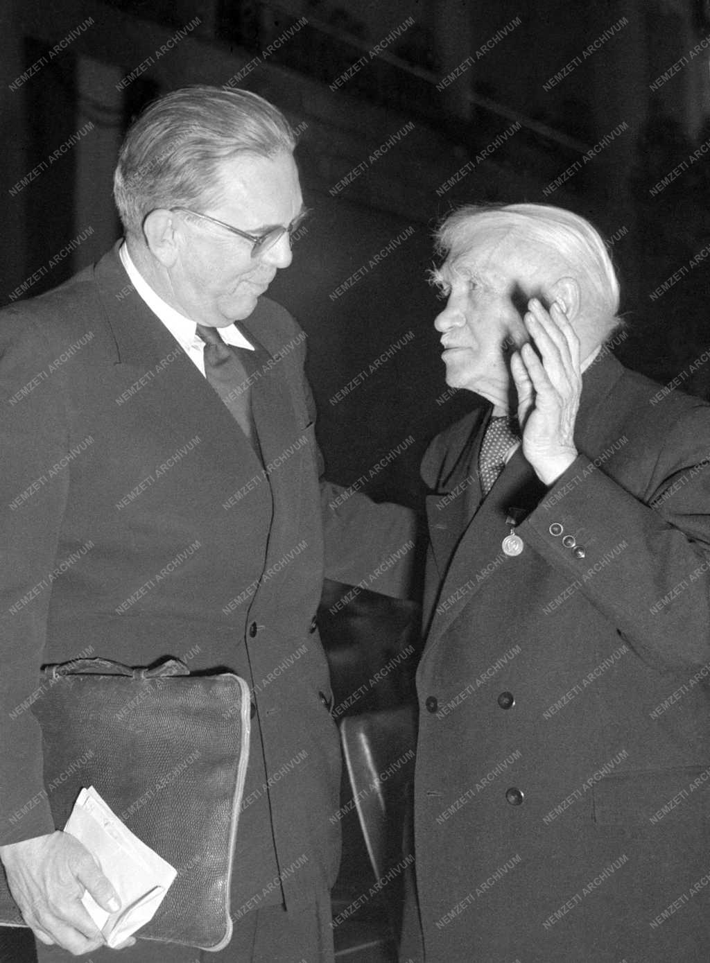Belpolitika - Csók István a IV. Magyar Békekongresszuson