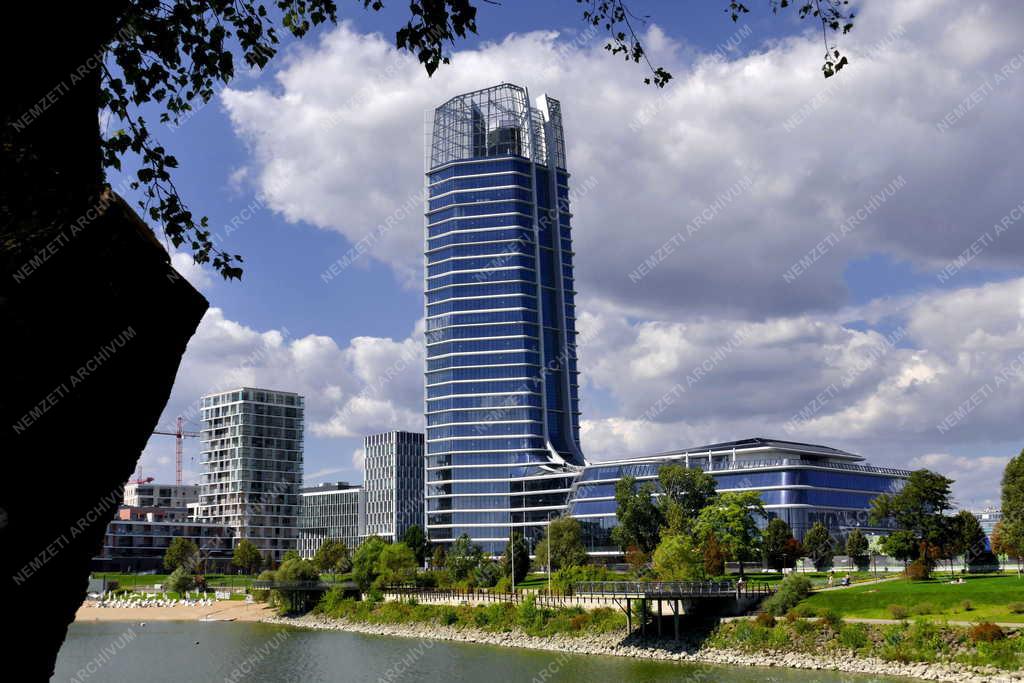 Városkép - Budapest - Mol Campus Lágymányoson
