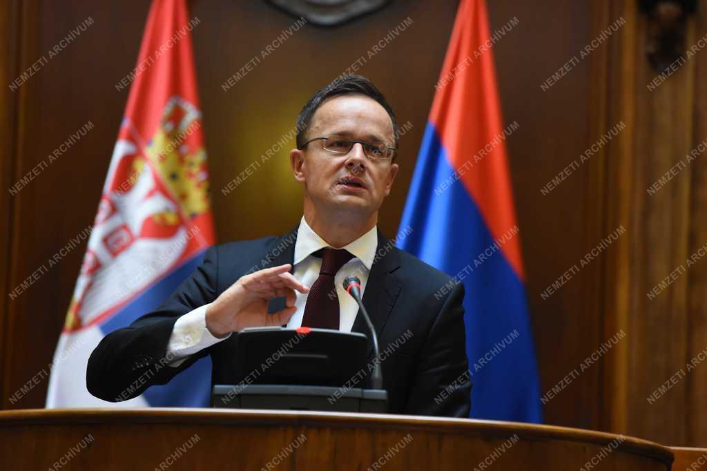 Szijjártó Péter Belgrádban