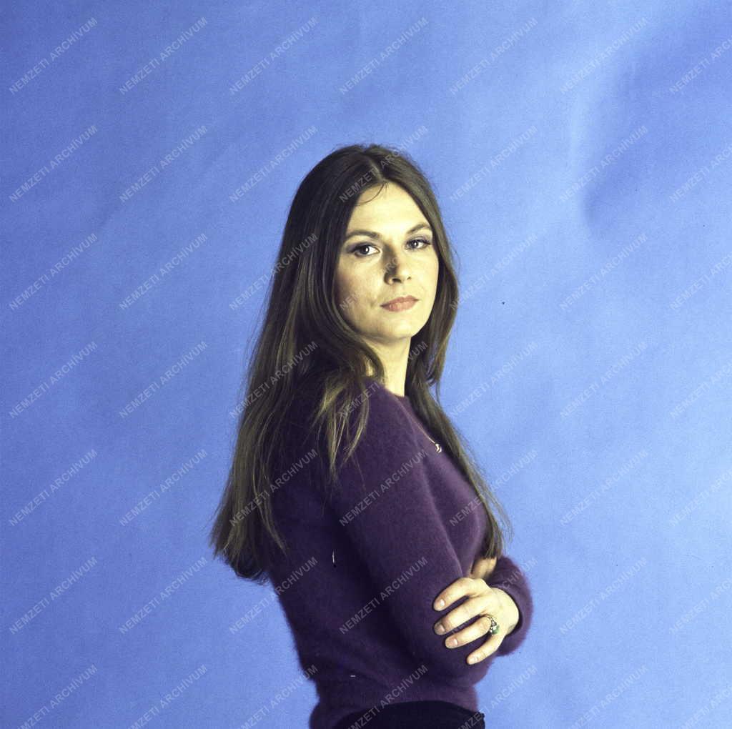 Kultúra - Gyöngyössy Katalin színésznő