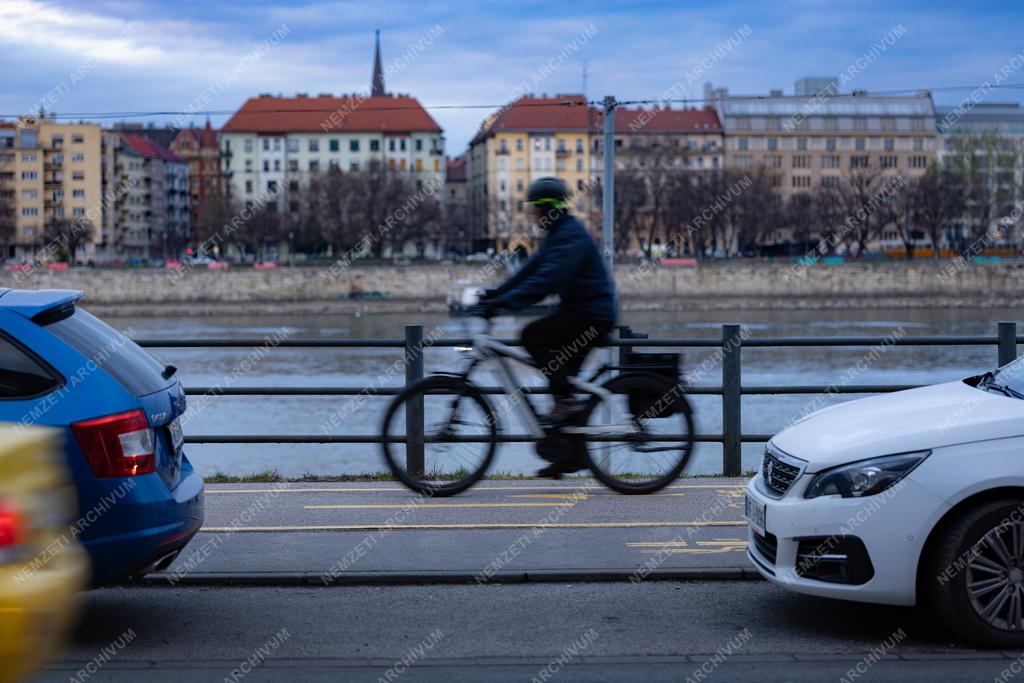 Közlekedés - Budapest - Kerékpár