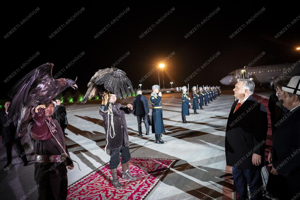 Orbán Viktor Kirgizisztánban