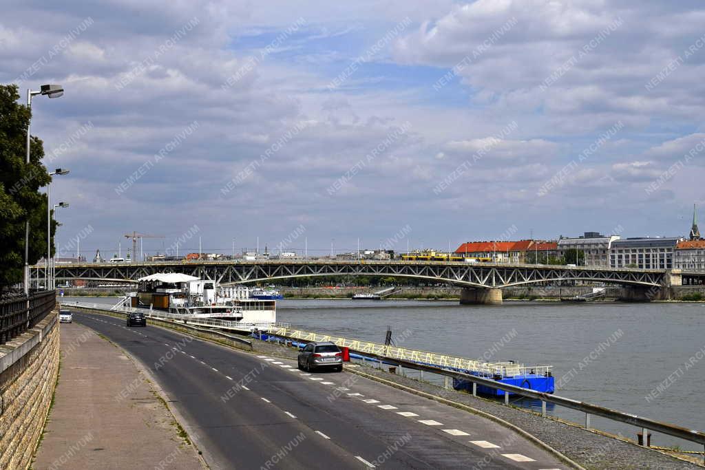 Városkép - Budapest - Petőfi híd