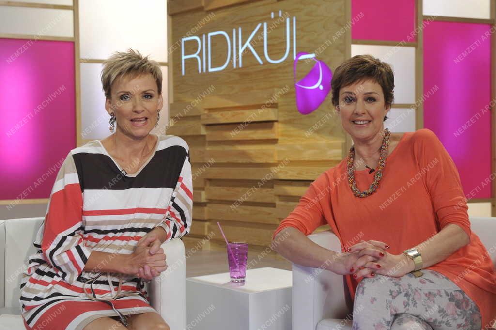 Televízió - Ridikül című női beszélgetős műsor