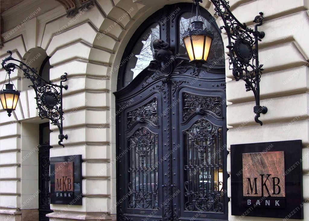 Pénzintézet - Budapest - Az MKB Bank központja