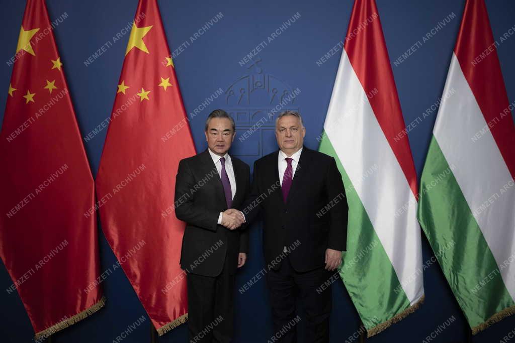Orbán Viktor Kína legmagasabb rangú diplomáciai vezetőjét fogadta
