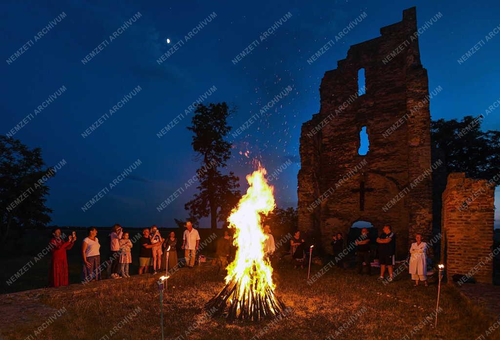 Hagyomány - Nyári napforduló ünnepe