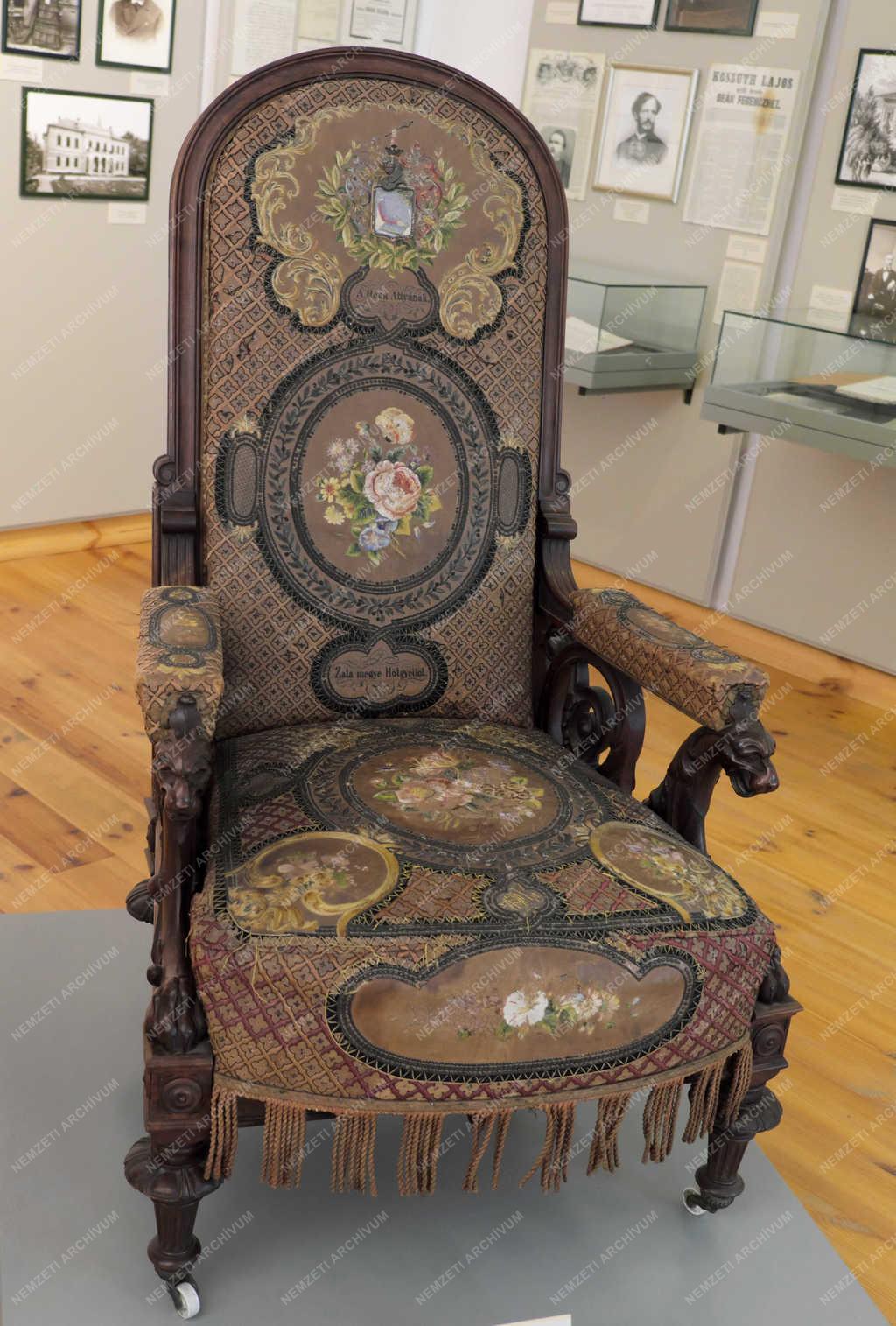 Történelmi emlékhely - Kehidakustány - Deák-kúria