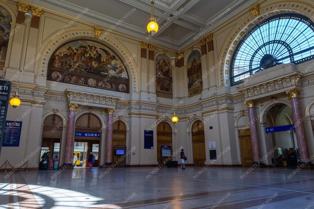 Közlekedés - Budapest - Keleti pályaudvar