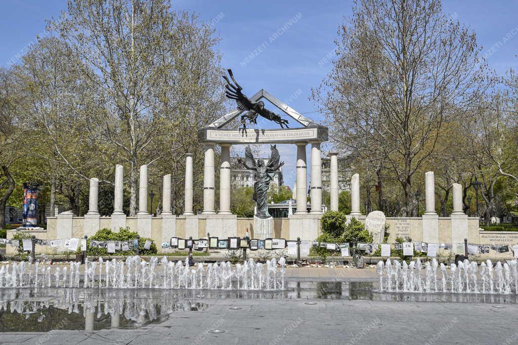 Városkép - Budapest - A német megszállás áldozatainak emlékműve