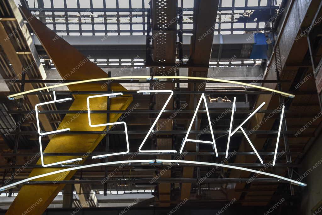 Kultúra - A MÁV korábbi Északi Járműjavítója az új Közlekedési Múzeum 