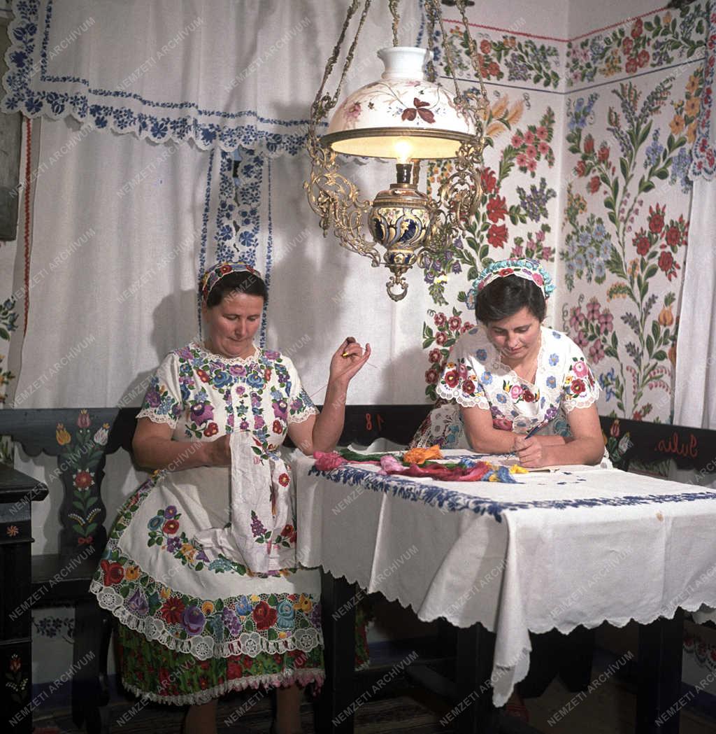 Néphagyomány - Népművészeti és Háziipari Szövetkezet