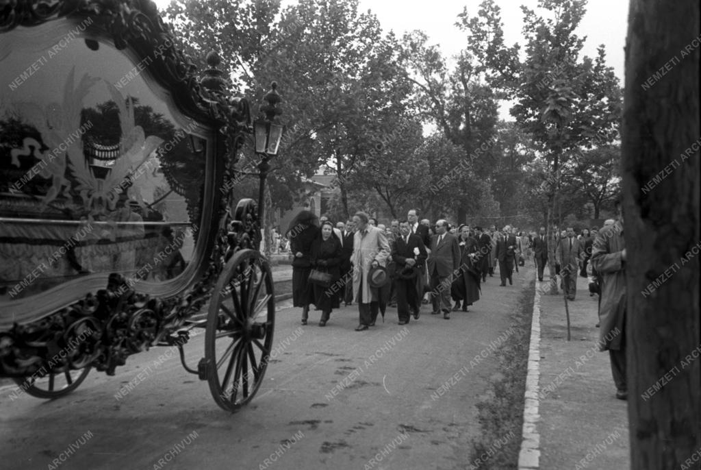 Temetés - Balázs Béla búcsúztatása