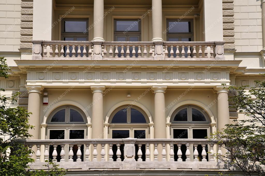 Kultúra - Budapest - HAB Hungarian Art and Business