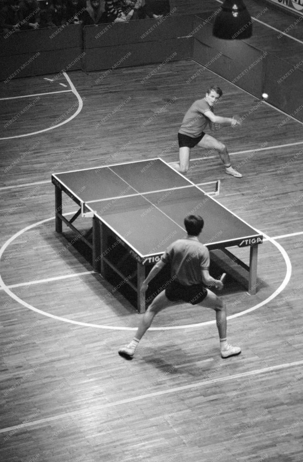 Sport - Asztalitenisz OB a Sportcsarnokban - Férfi egyéni dön