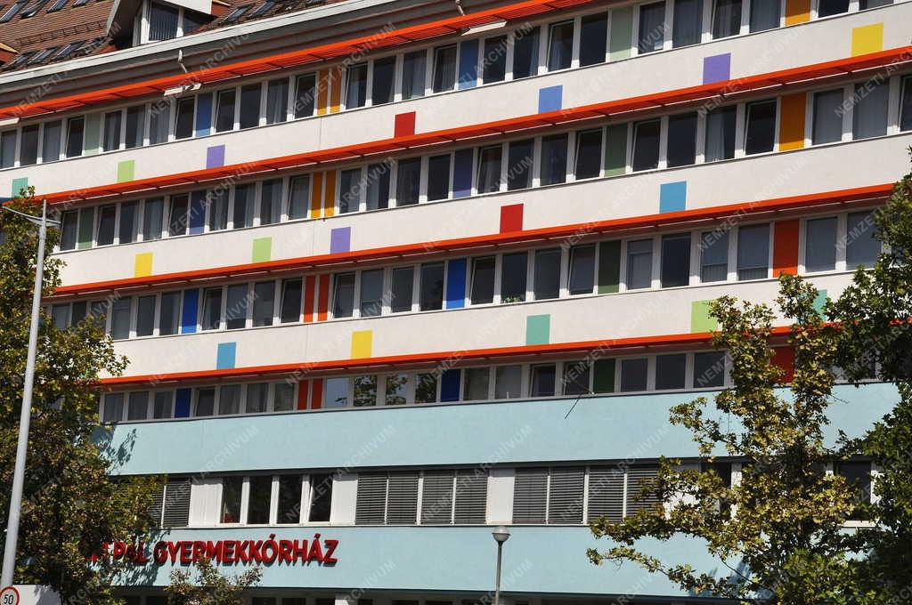 Egészségügy - Budapest - Megújult a gyermekkórház homlokza