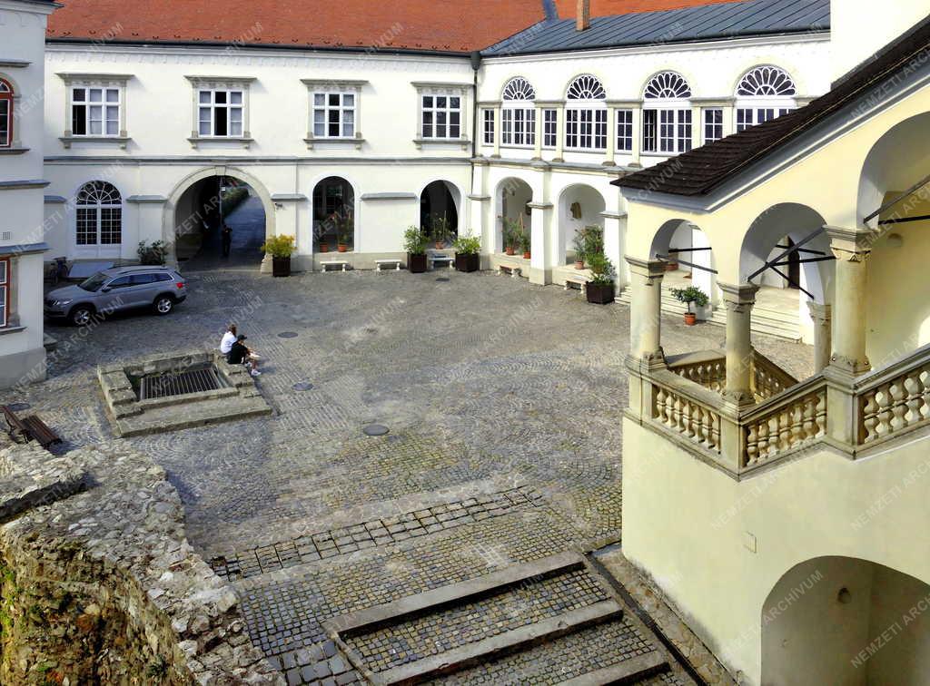 Városkép - Műemlék - Sárospatak - Rákóczi-vár