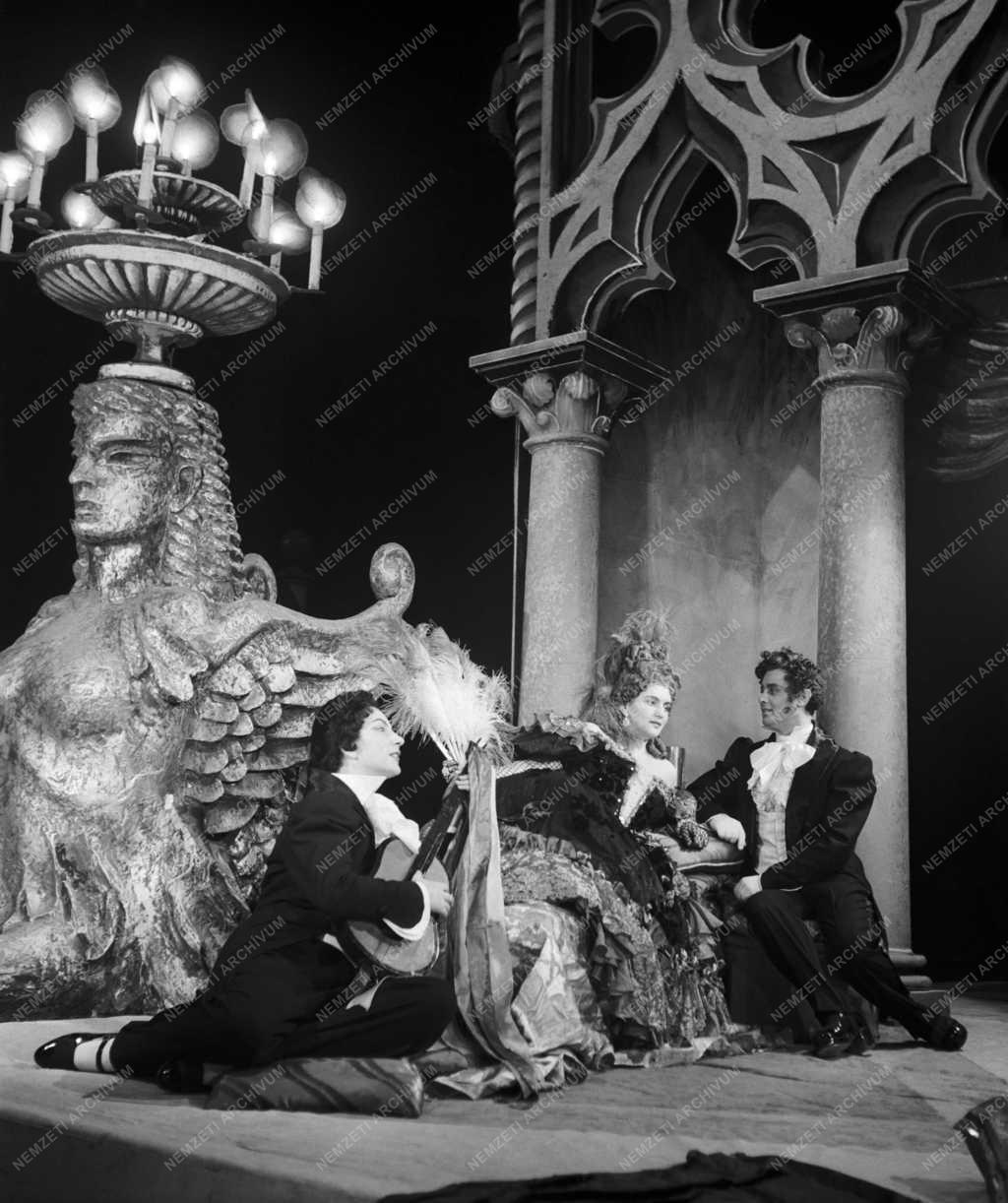 Kultúra - Szórakozás - Offenbach Hoffmann meséi újonnan