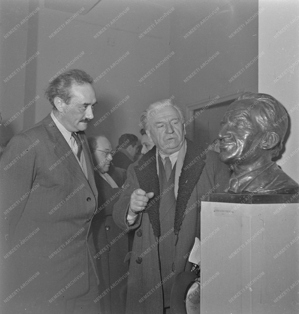 Kultúra - Beck András szobrász kiállítása