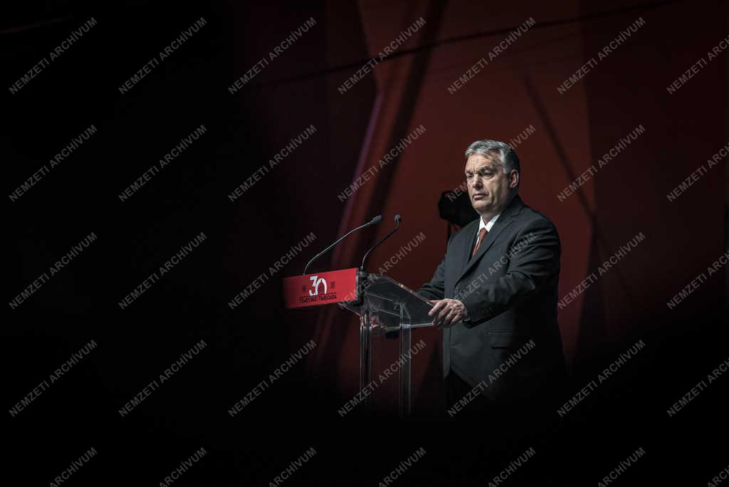 Temesvár 30 - Orbán Viktor a Temesváron rendezett gálaesten 