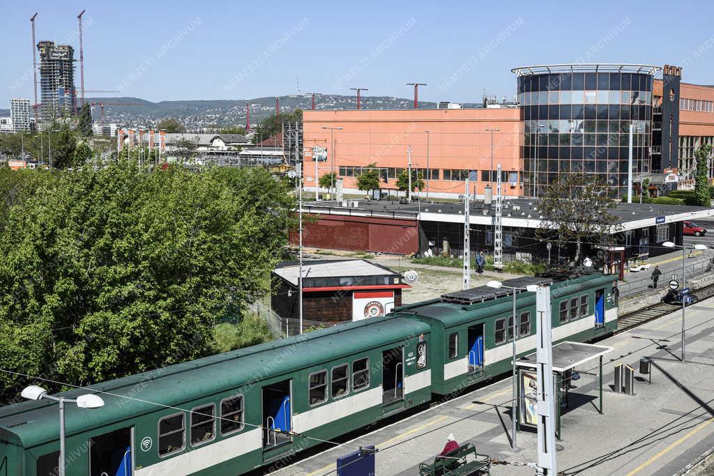Közlekedés - Budapest - Közvágóhíd HÉV-állomás
