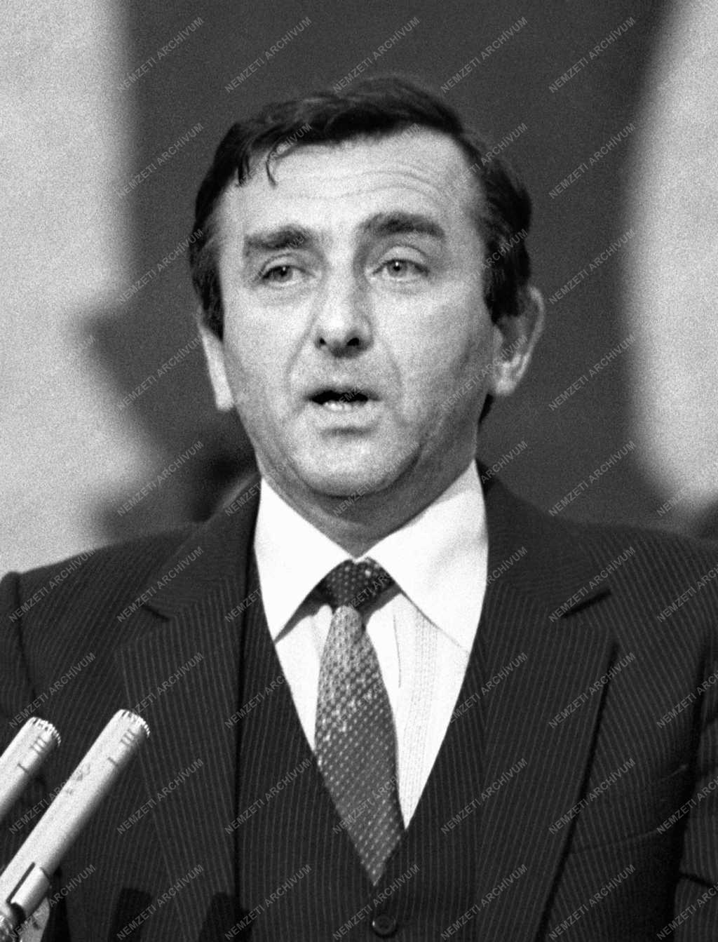 Belpolitika - Országgyűlés