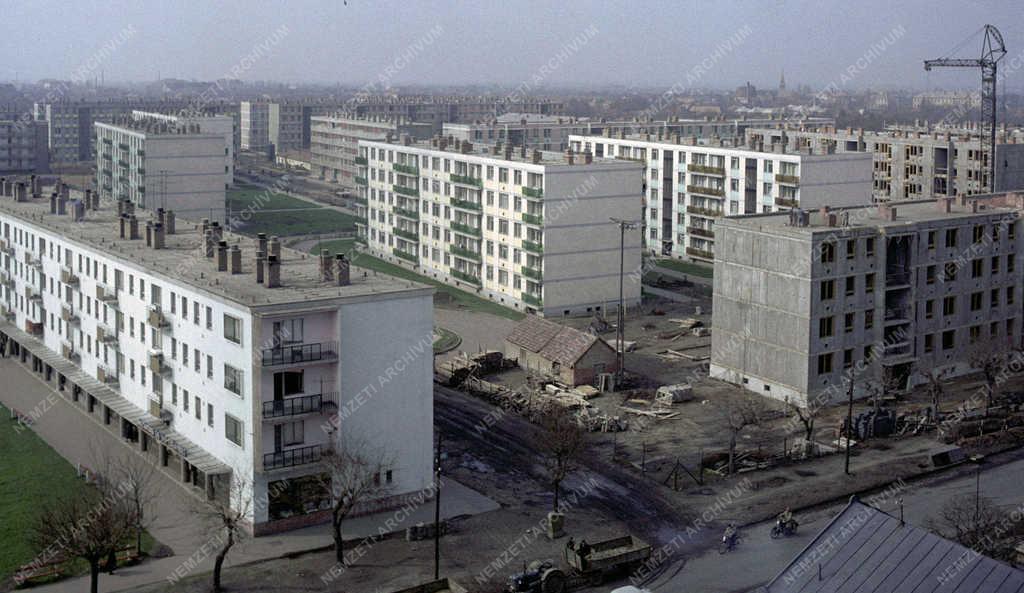 Városkép - Épül a Debreceni az Új élet parki lakótelep