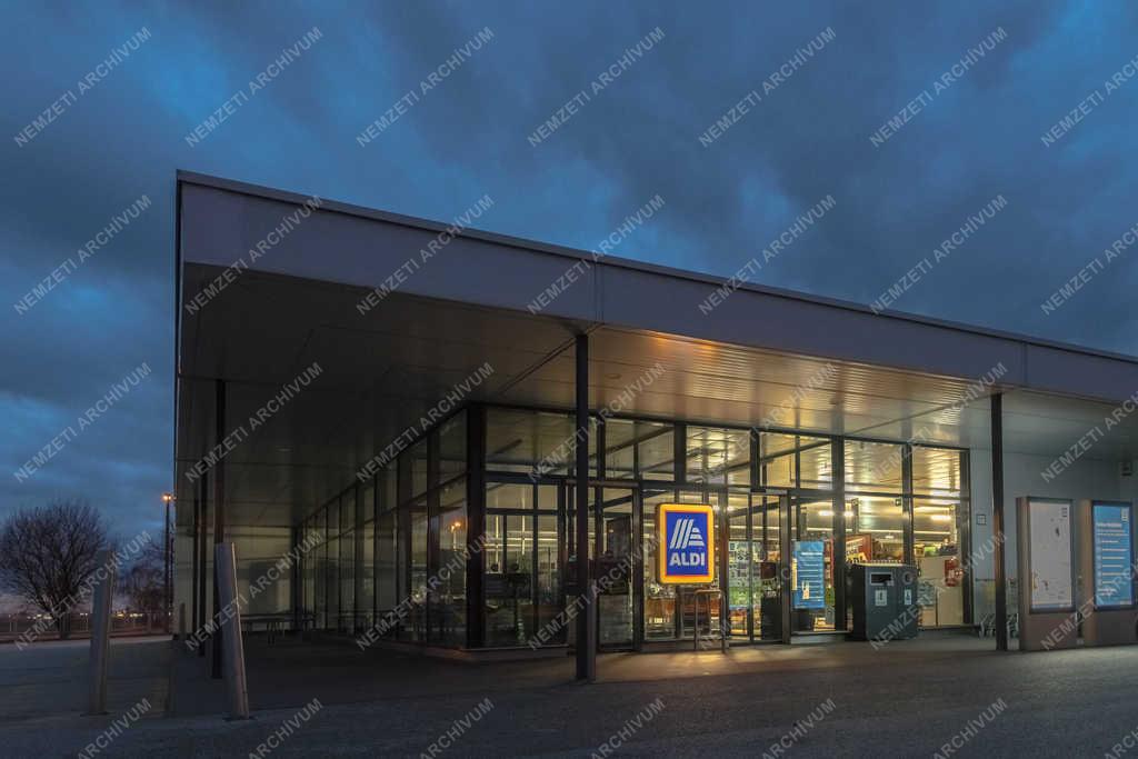 Élelmiszerkereskedelem - Szigetszentmiklós - ALDI