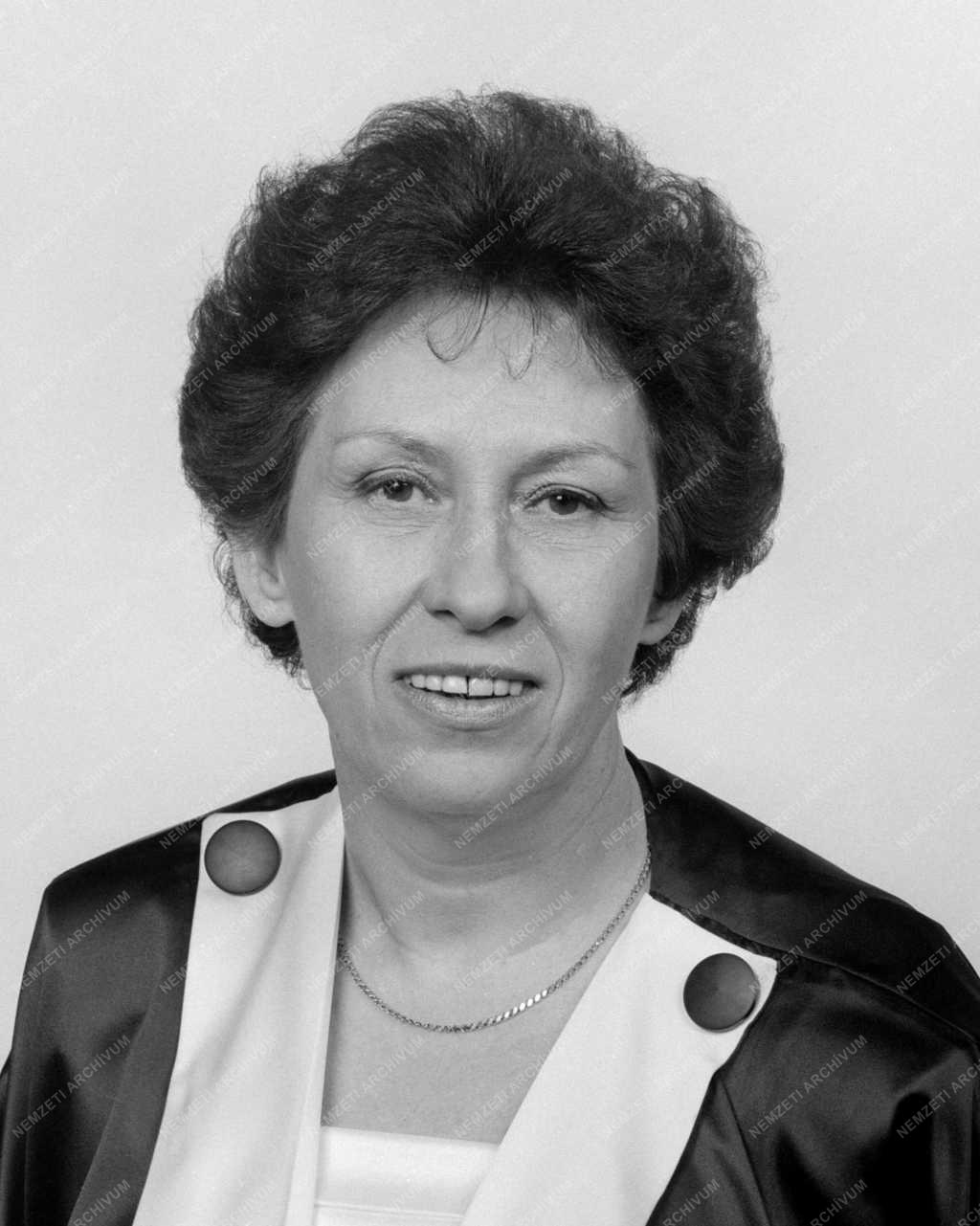 1988-as Állami Díjasok - Dr. Sánta Istvánné Dr. Turza Rózsa 