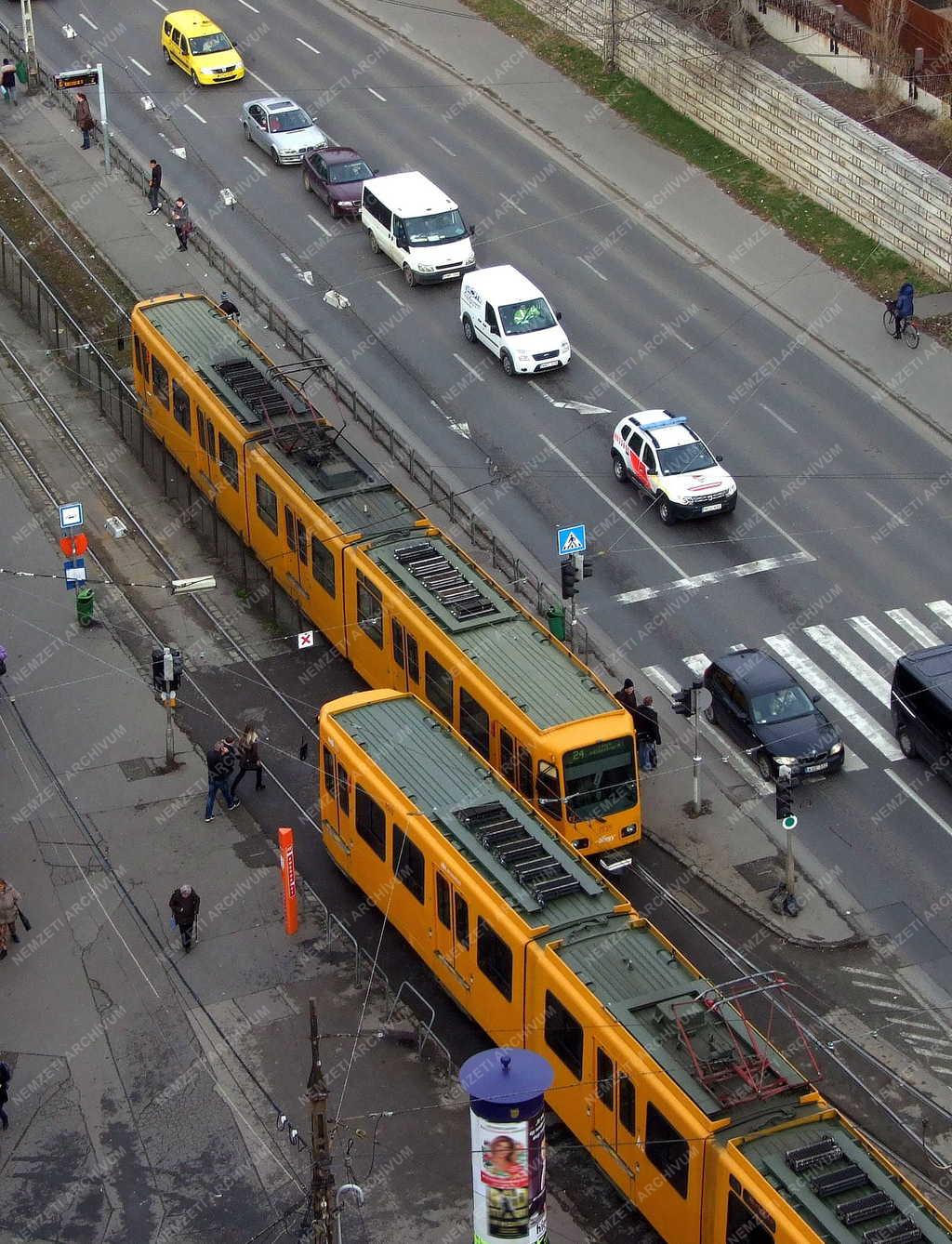 Közlekedés - Budapest - Hannoveri villamosok a Fiumei úton