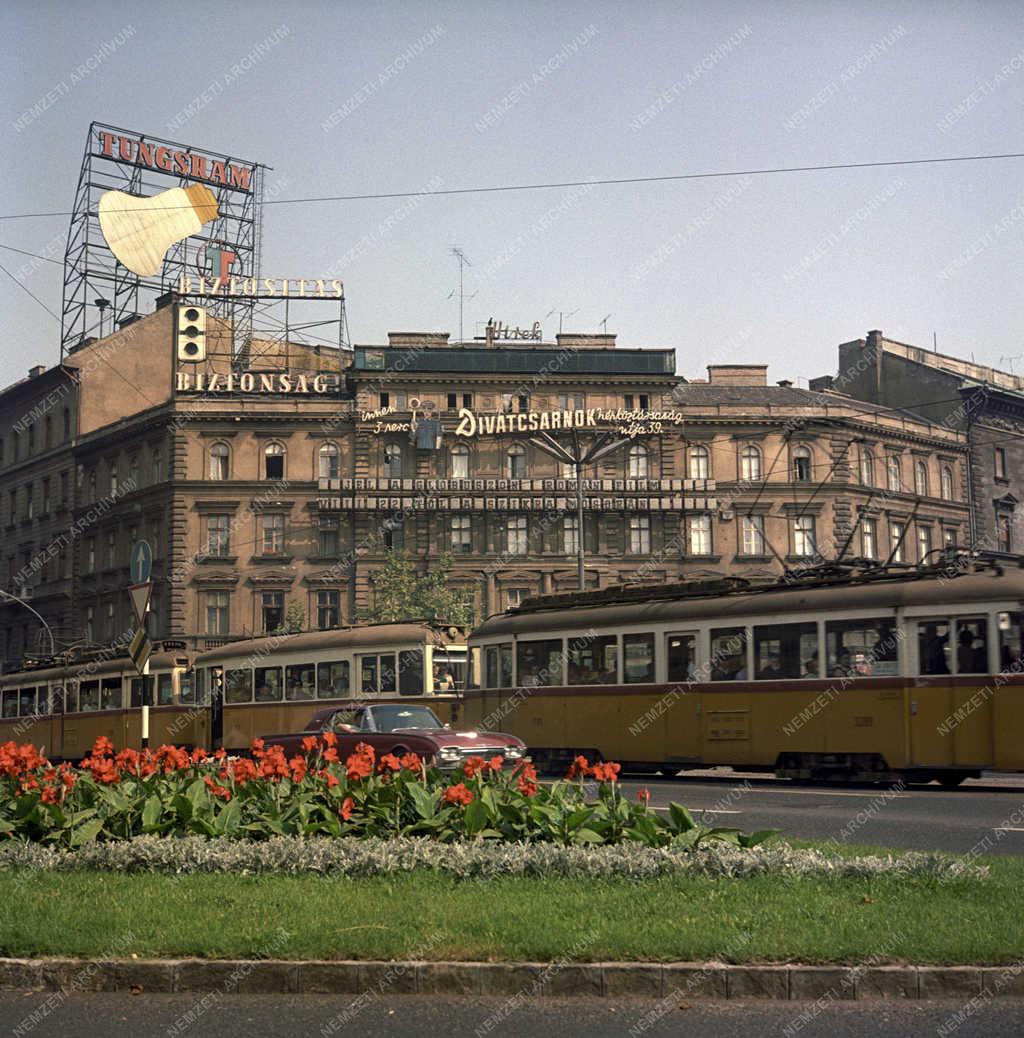 Városkép - Budapest - November 7. tér