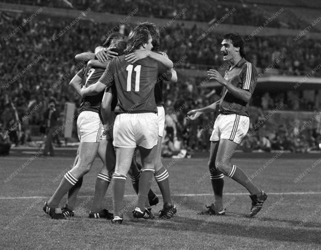 Sport - Labdarúgás - Magyarország-Románia VB selejtező