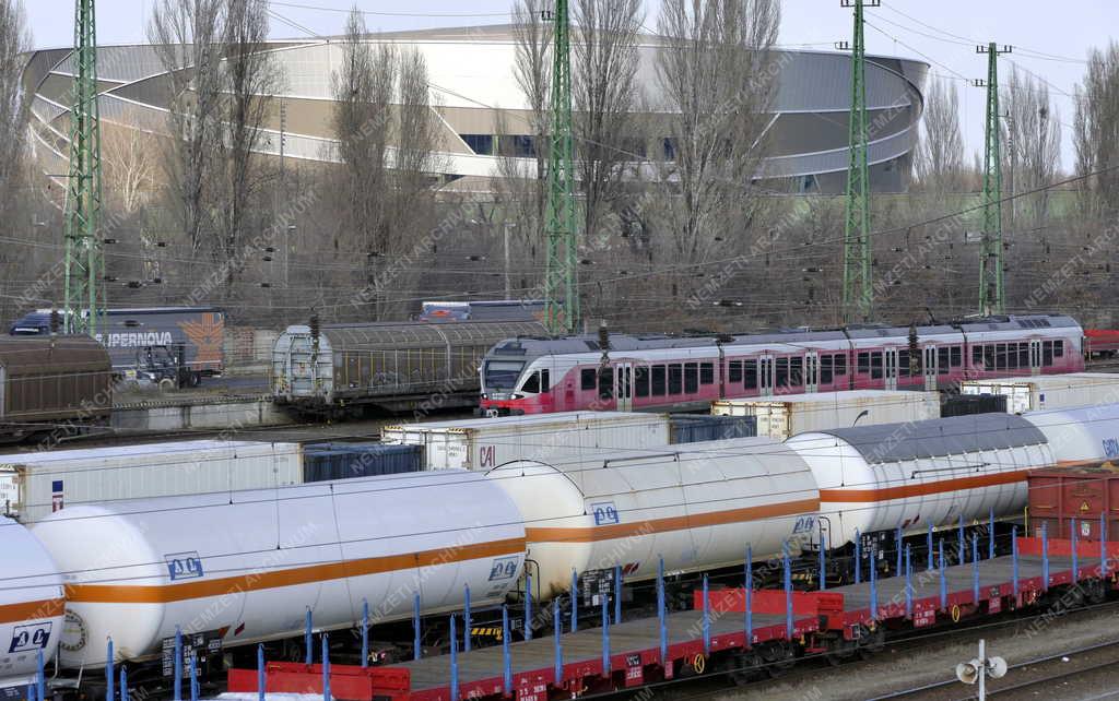 Közlekedés - Budapest - Vasúti teherszállítás