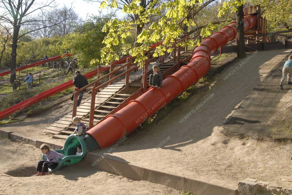 Budapest - Játszótér a Gellért-hegyen