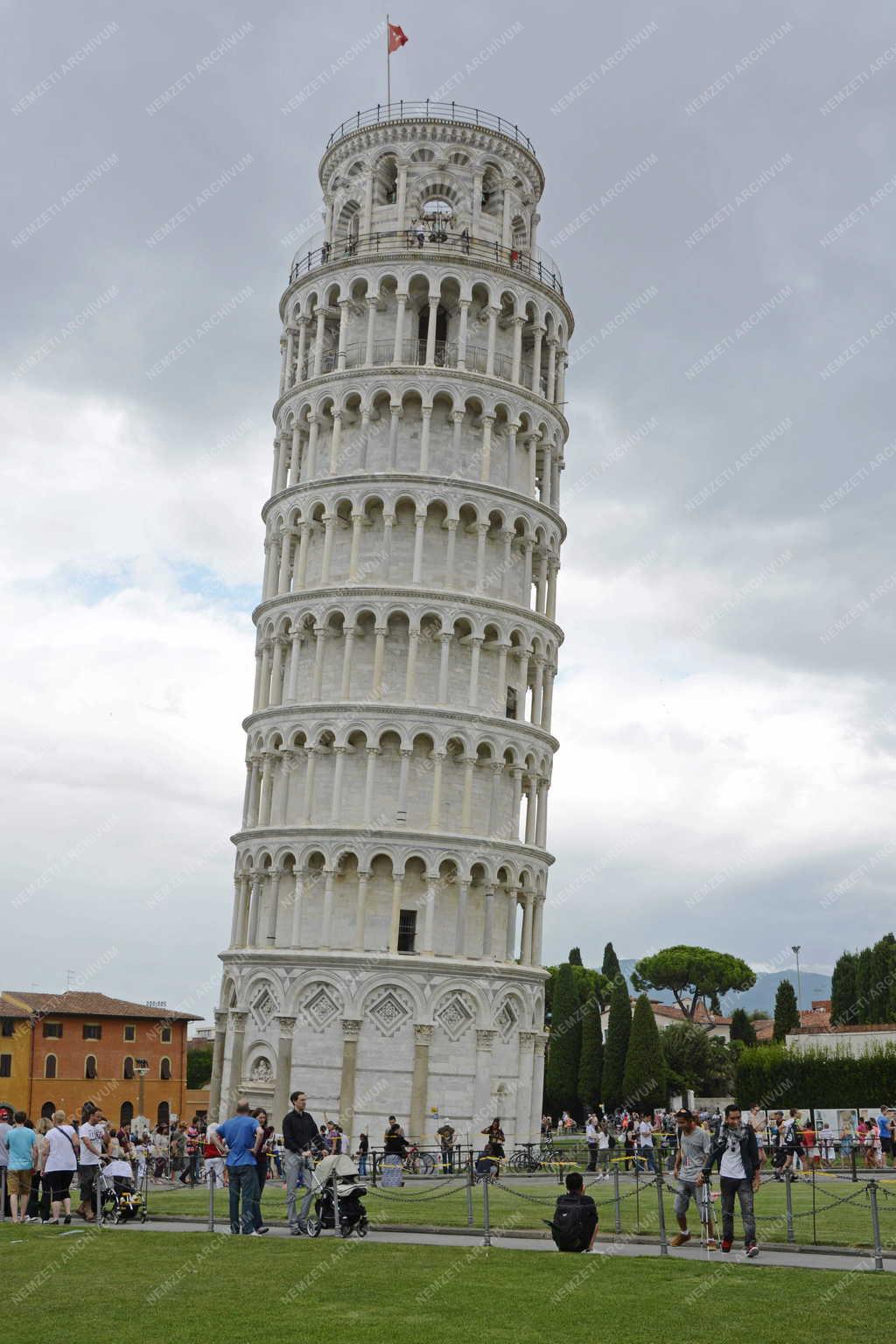 Épület - Pisa - A ferde torony
