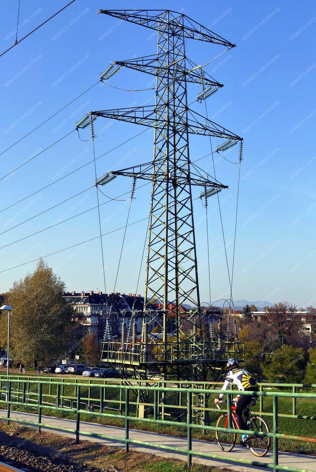 Energia - Budapest - Villanyáram távvezeték