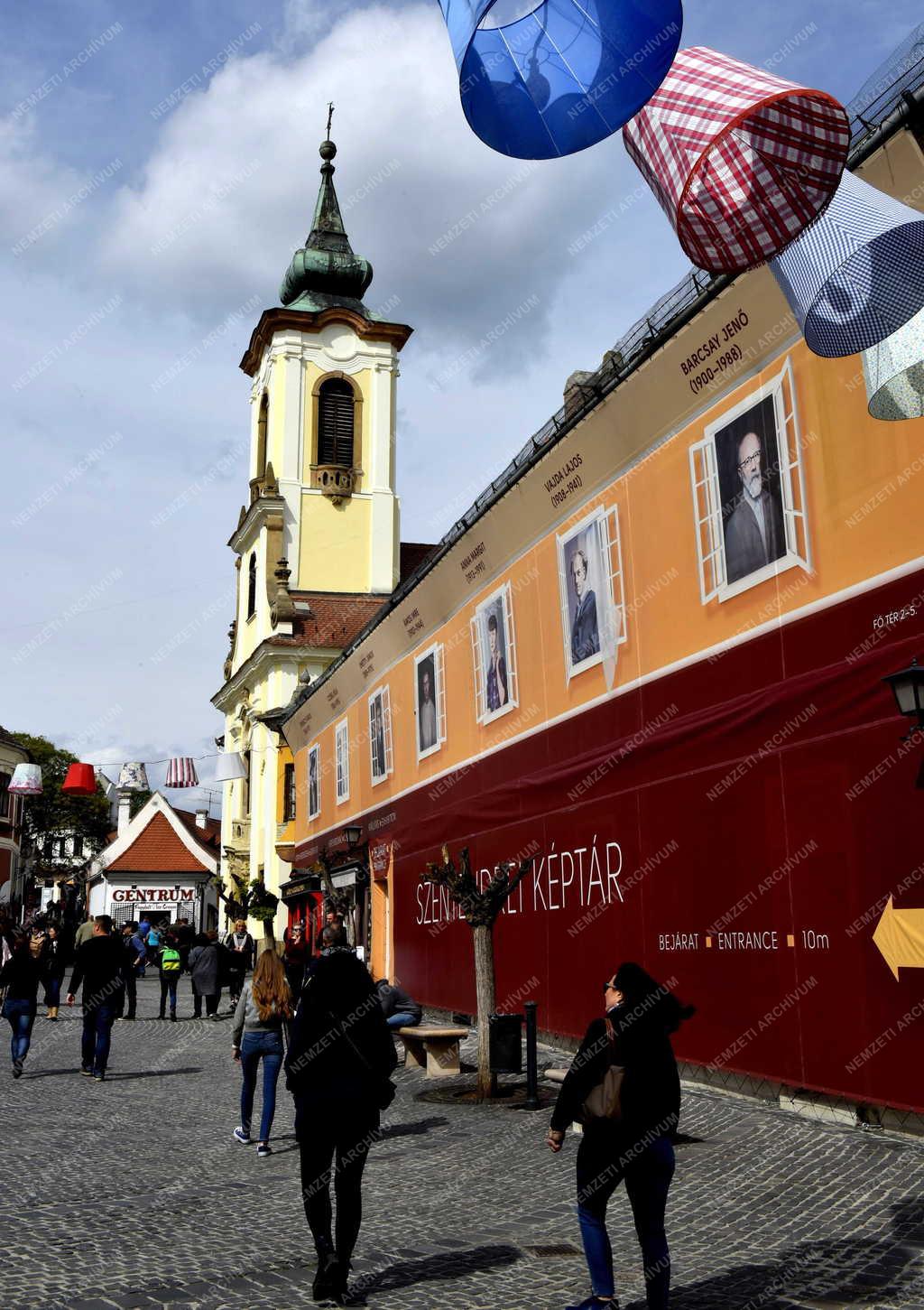 Turizmus - Szentendre - A Fő tér 