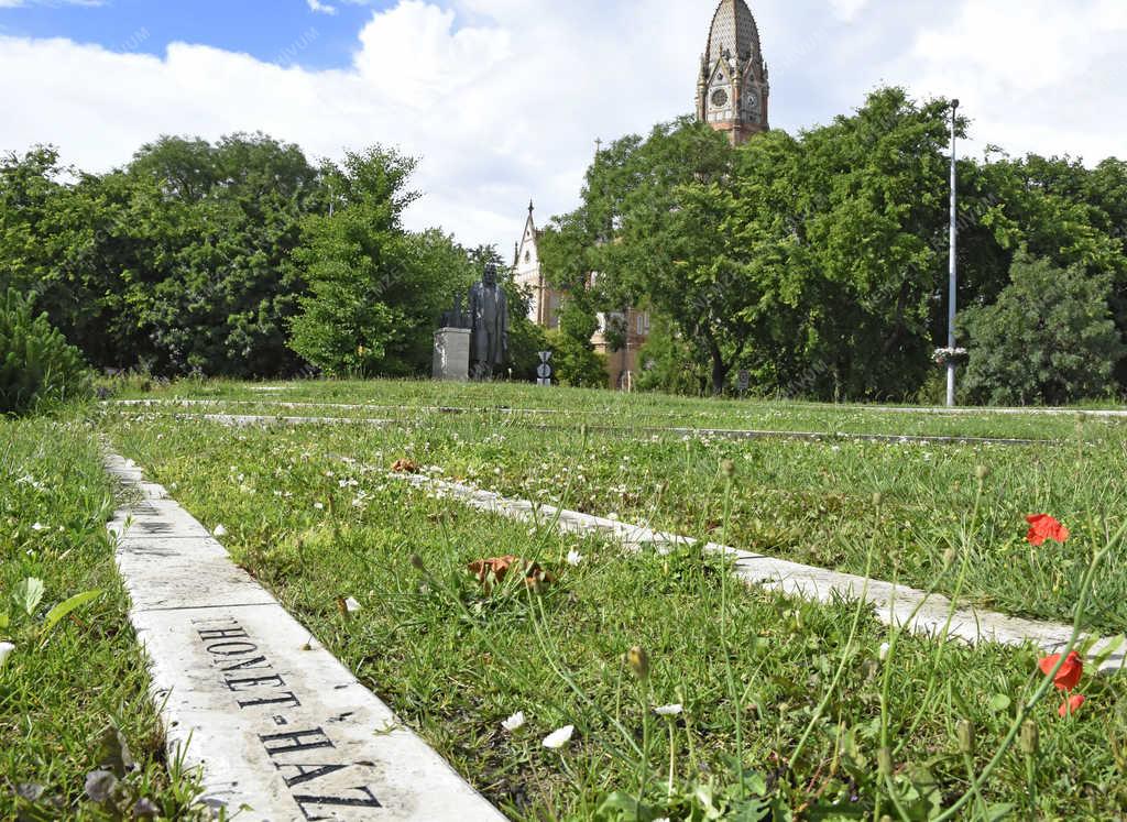 Városkép - Budapest - Lechner Ödön emékműve