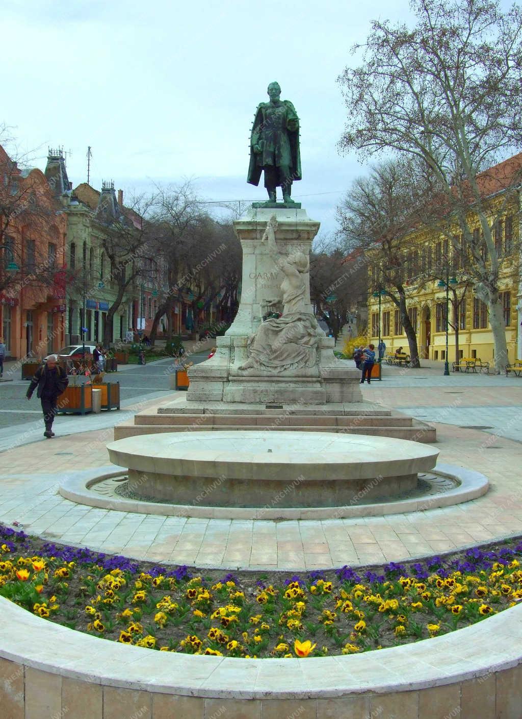 Városkép - Szekszárd - A Garay tér