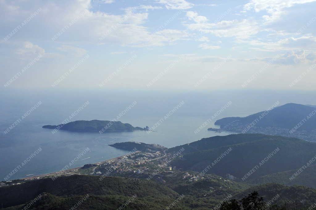 Táj, város - Budva - Öböl