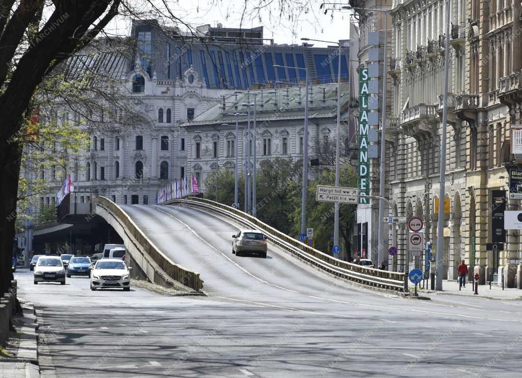 Városkép - Budapest - Nyugati téri felüljáró