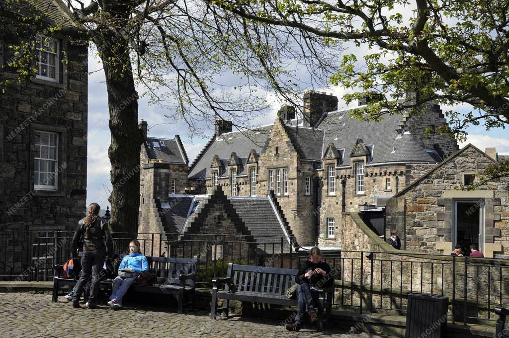 Városok - Edinburgh - Várudvar