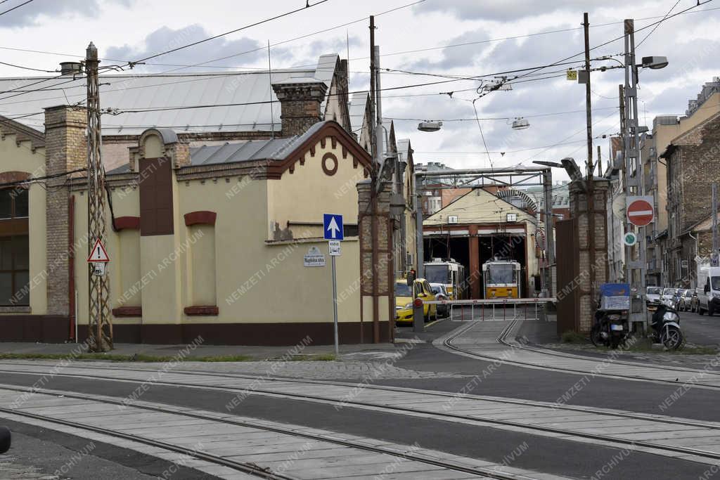 Közlekedés - Budapest - Baross kocsiszín