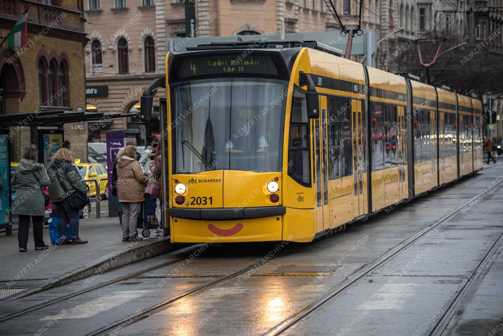 Városkép - Budapest - Blaha Lujza tér