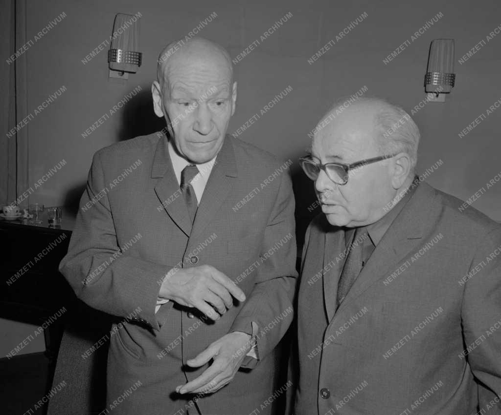 Kultúra - Uitz Béla a Fészek Klubban